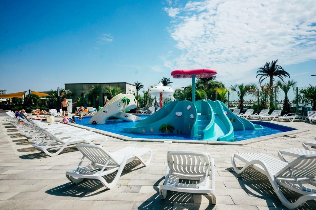 Apartamente Azzurro On The Beach Năvodari المظهر الخارجي الصورة