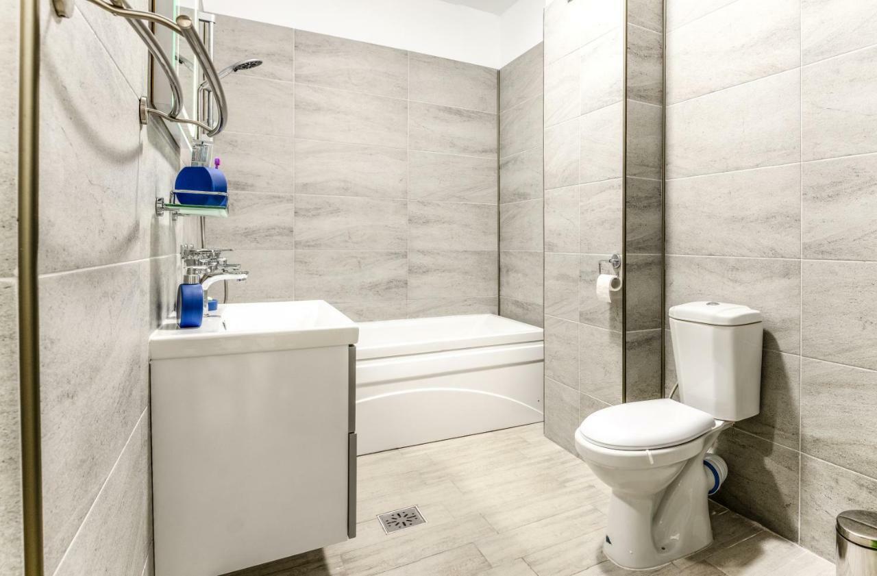 Apartamente Azzurro On The Beach Năvodari المظهر الخارجي الصورة